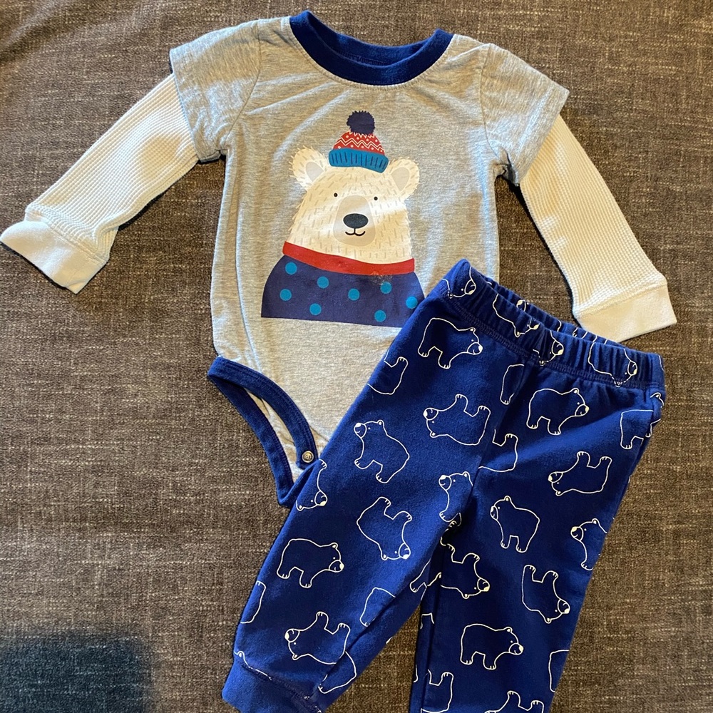 ‼️ No Longer Available ‼️ 6-9 month outfit.